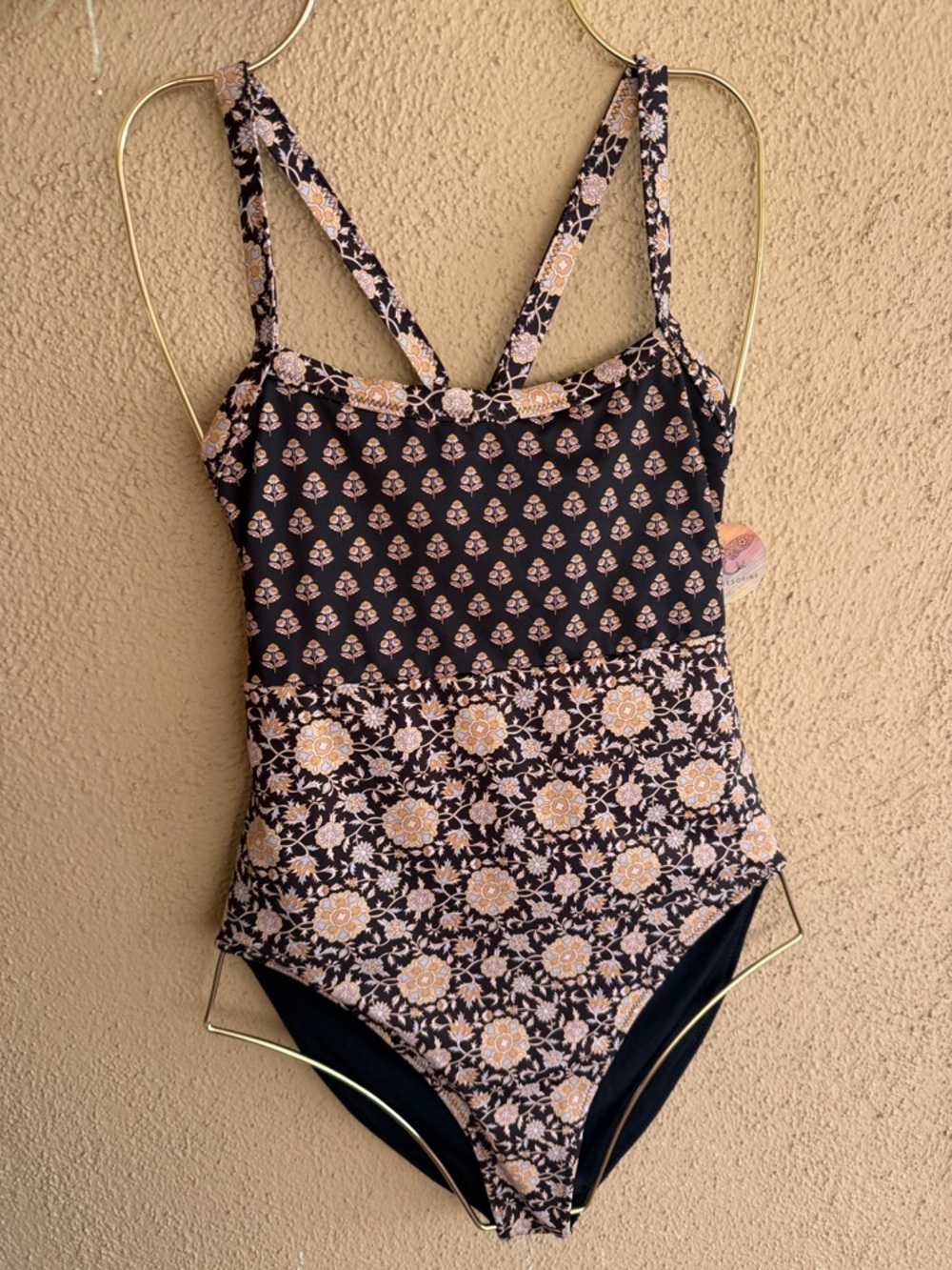 BNWT Arnhem Carmen reversible 1 pc black Tan Floral One-Piece Swimsuit
